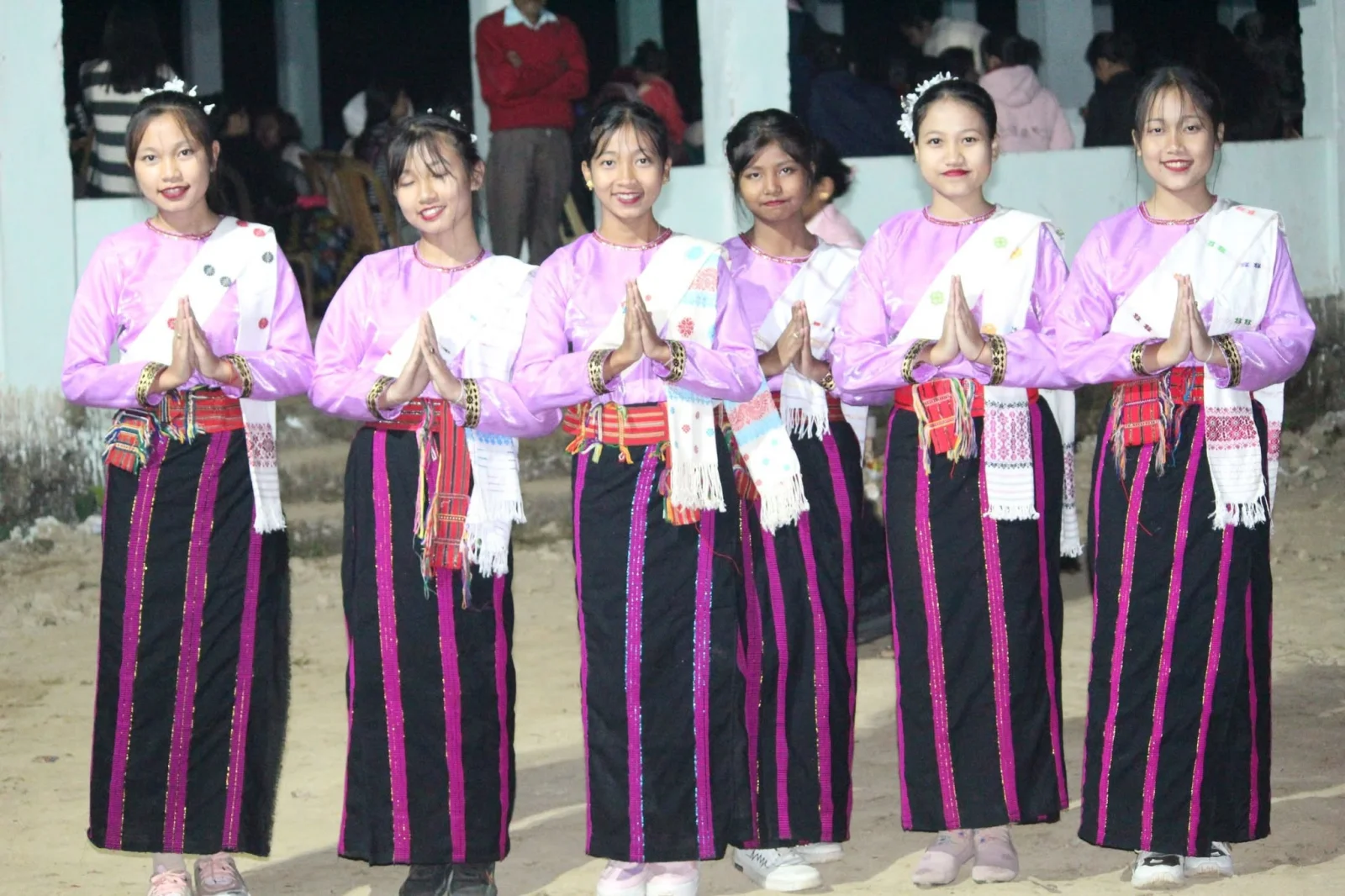 Beautiful Tai Khamyang Attire
