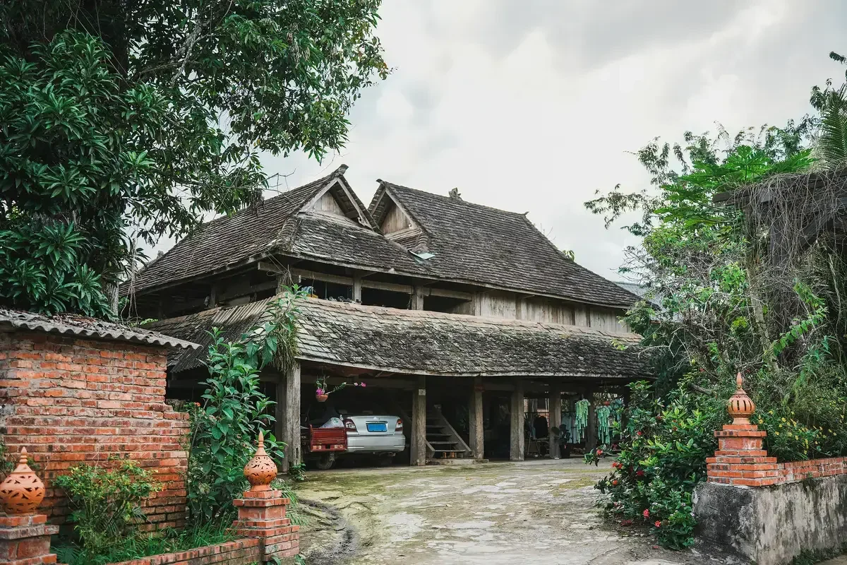 Tai Style Architecture
