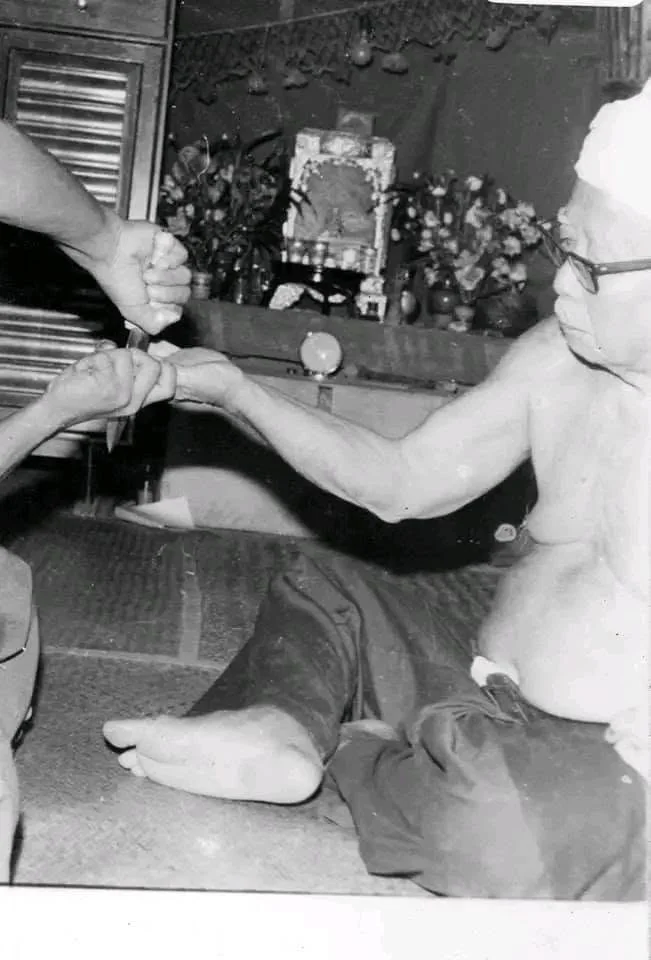 Rare Photographs of Shan Martial Arts Master Sayagyi U Maung Lay