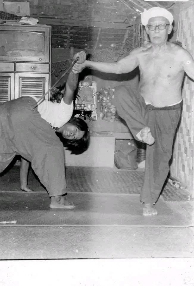 Rare Photographs of Shan Martial Arts Master Sayagyi U Maung Lay